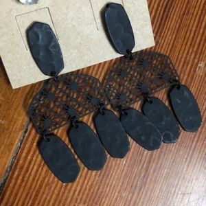 Dazzling black chandelier earrings